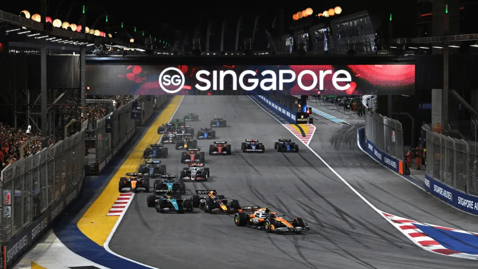 Formula 1 Singapore Airlines Singapore Grand Prix 2025 - Image 1